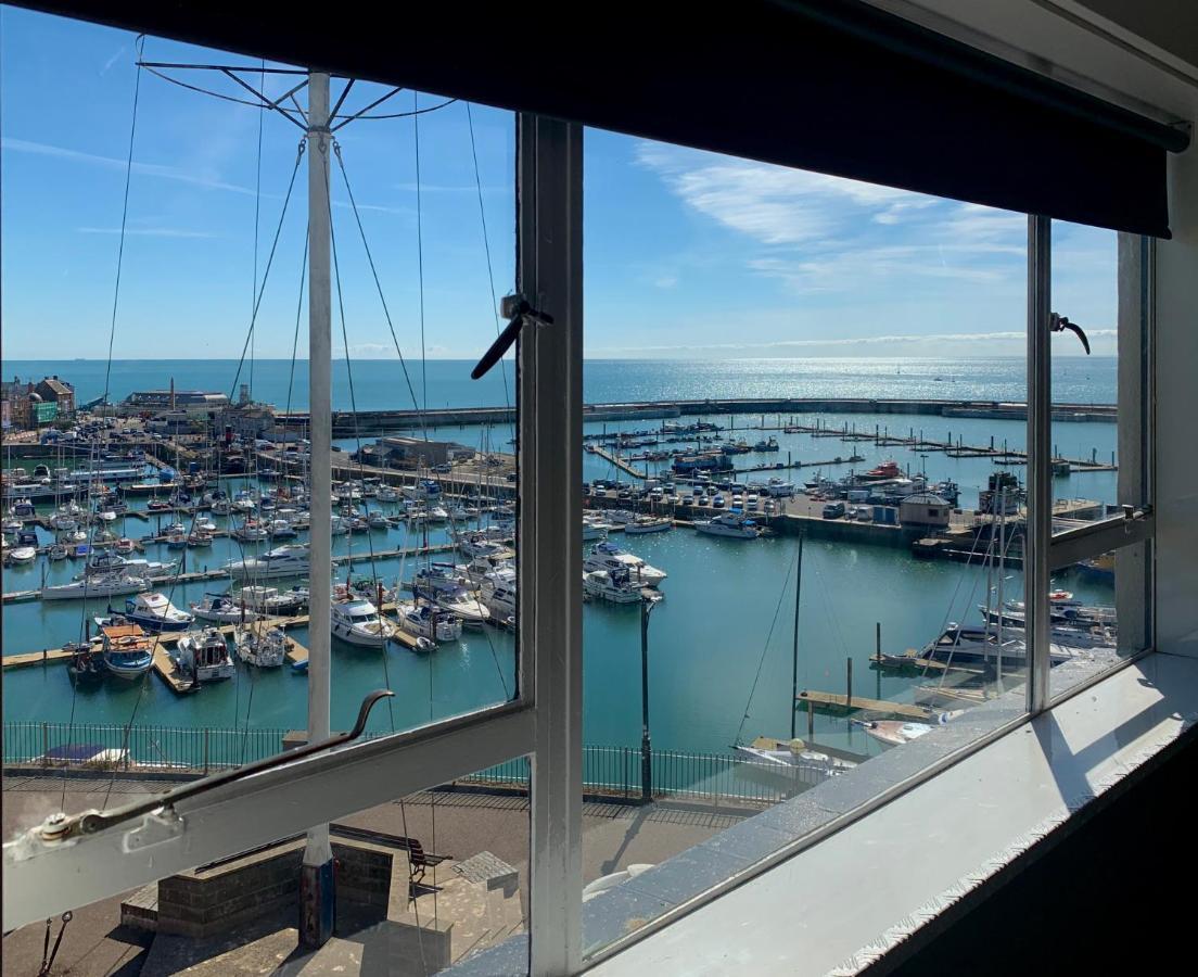 Albert'S Watch Ramsgate Ngoại thất bức ảnh